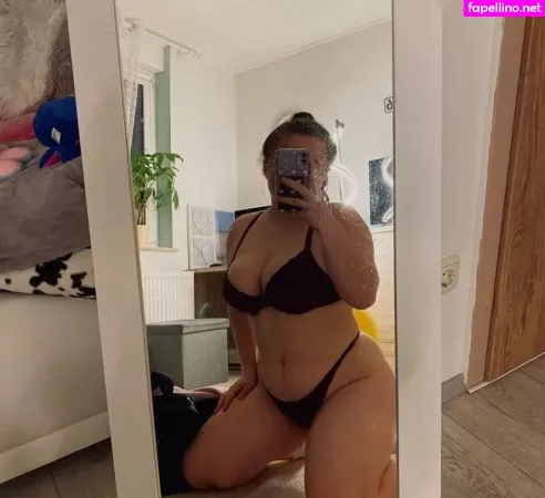 Vivien Rks OnlyFans Thumbnail #5I5bvJeUwJ