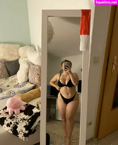 Vivien Rks OnlyFans Thumbnail #ui4yHceMBM