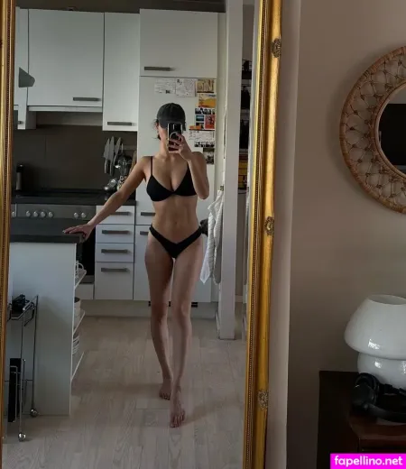 Vivien Vivi Knig OnlyFans Thumbnail #XLvke5g5Gj