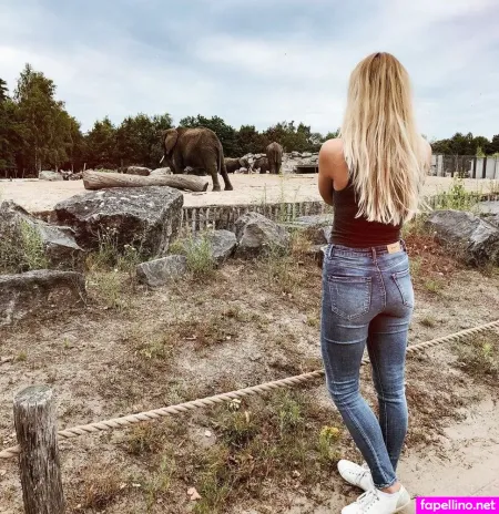 Viviengo OnlyFans Thumbnail #5Us2gSIqm4