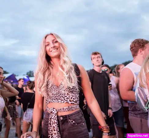 Viviengo OnlyFans Thumbnail #fOXDZYHrVi