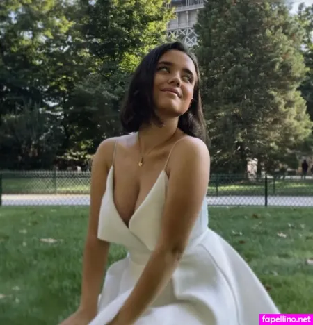 Vivienne Gr OnlyFans Thumbnail #0DsuhipYn4