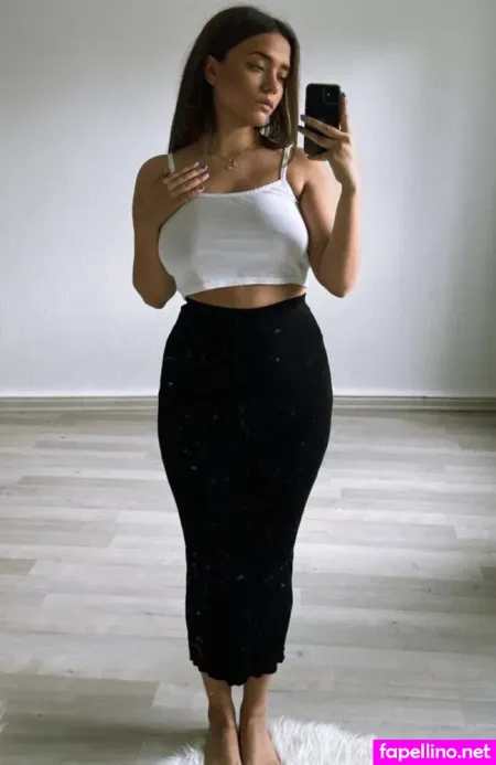 Vivienne Gr OnlyFans Thumbnail #uxwbMWctbg