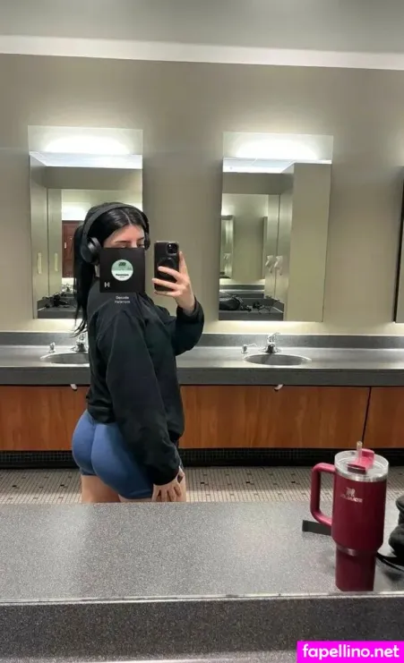 Vivienne Wren OnlyFans Thumbnail #f08PNiou7r