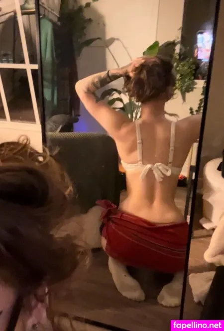 Viviennelifts 3 OnlyFans Thumbnail #H4Q9UudHPW