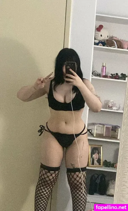 Vivika OnlyFans Thumbnail #b7rHU405ks