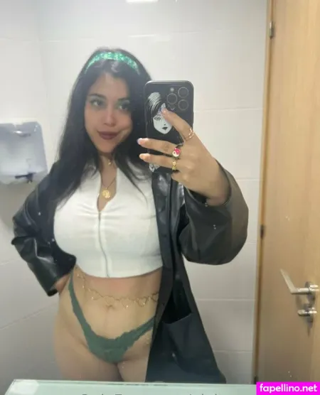 Vivitarantinofree OnlyFans Thumbnail #3kArubMWgl