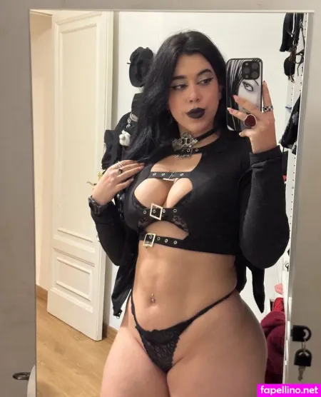 Vivitarantinofree OnlyFans Thumbnail #Mh8XOWbQ6V