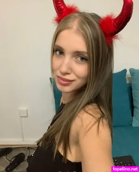 Vivvian77 OnlyFans Thumbnail #K02SHdep5m