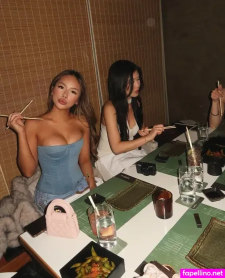 Vivvianvu OnlyFans Thumbnail #QmNvEIesse