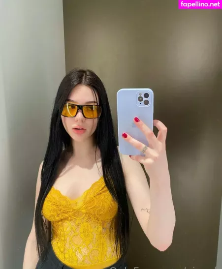 Vixeellonly OnlyFans Thumbnail #VgEbnkuGos