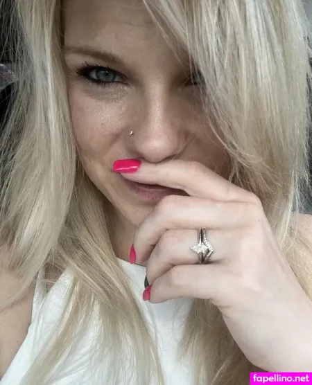 Vixen Jane OnlyFans Thumbnail #4tsxU9G9uH