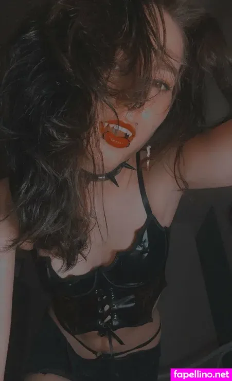 Vixendeity OnlyFans Thumbnail #hnJG9L0676