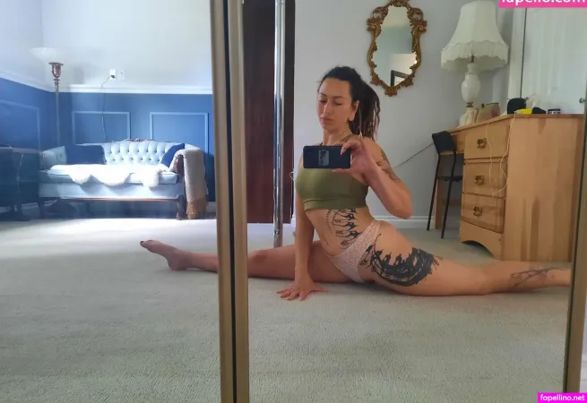 Vixenkinkfree4fans OnlyFans Thumbnail #hKEBUg0OTR