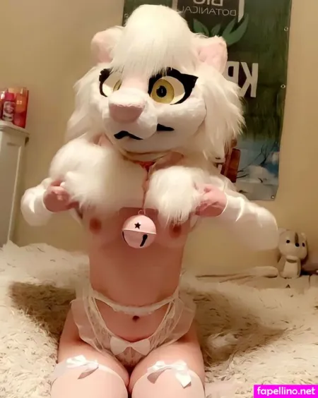 Vixenmaws OnlyFans Thumbnail #TGhhD1l8ym