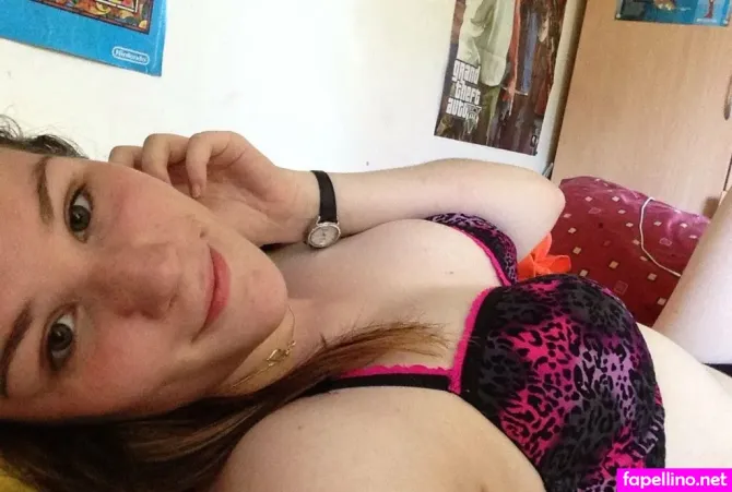 Vixenna North OnlyFans Thumbnail #RHlF0Co8SX