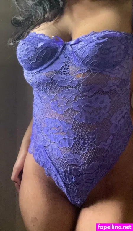 Vixenstarxfree OnlyFans Thumbnail #YdR4X1XaFM