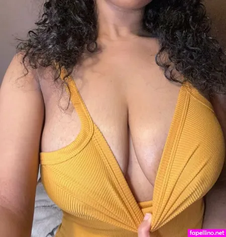 Vixenstarxfree OnlyFans Thumbnail #bylzepXmLT