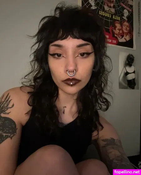 Vixin OnlyFans Thumbnail #l947YwWIVL