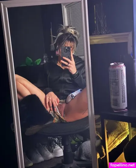 Vixly OnlyFans Thumbnail #UEi1v9TYxg