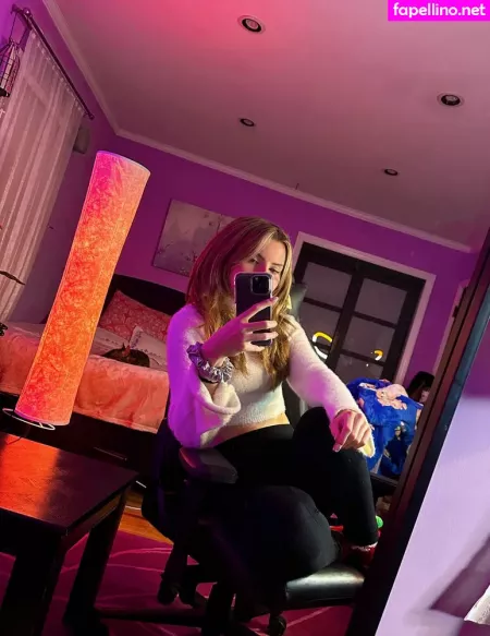 Vkunia OnlyFans Thumbnail #E8qvQLrr5r