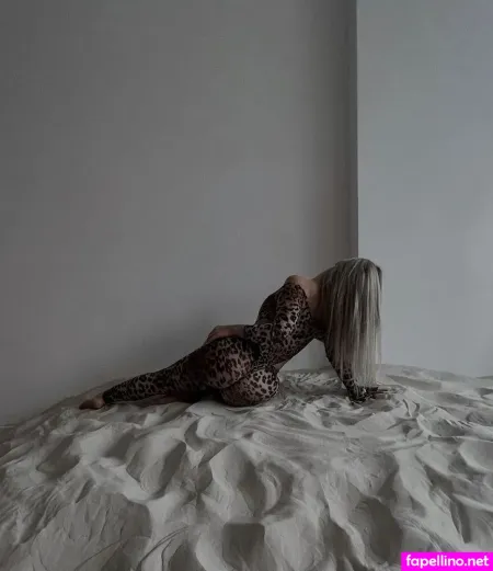 Vlada Miravi OnlyFans Thumbnail #9pfi93cZ63