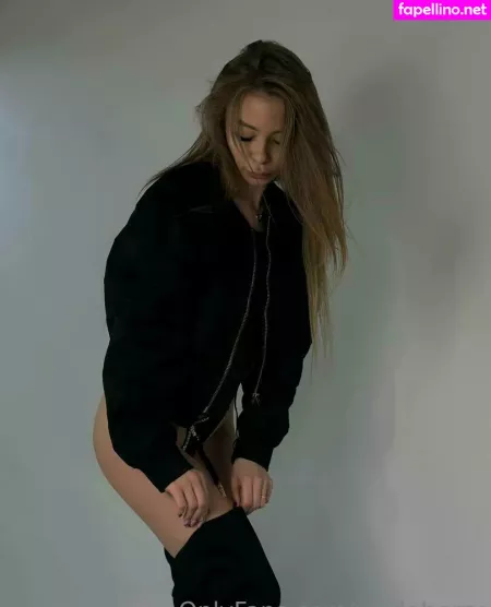 Vladaberry OnlyFans Thumbnail #9gX4KeHDa3