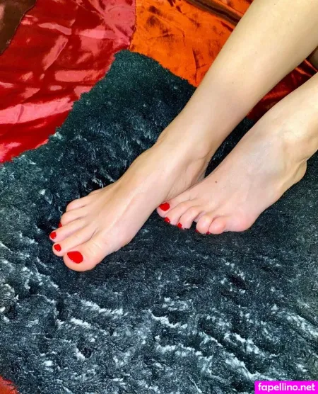 Vladenka V OnlyFans Thumbnail #CI0X98WrBs