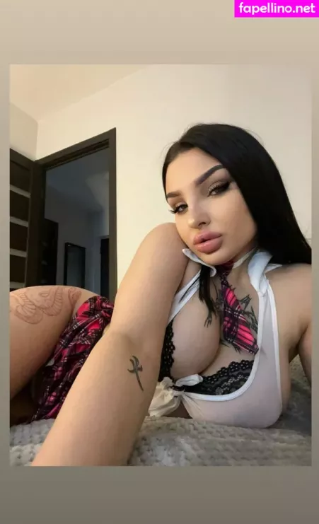 Vlasyaxx OnlyFans Thumbnail #62WCnzyGvH