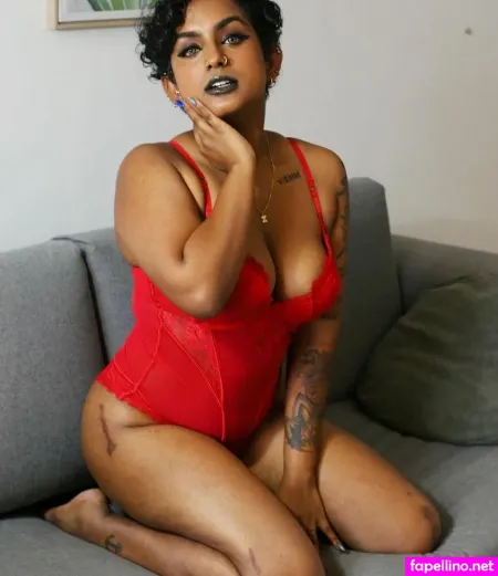 Vogue Unicorn OnlyFans Thumbnail #u2grLLXLl4