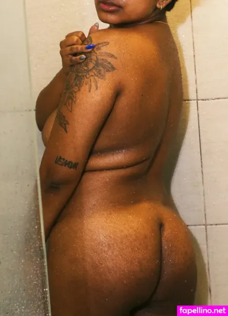 Vogue Unicorn OnlyFans Thumbnail #yZ8M7TC8uu