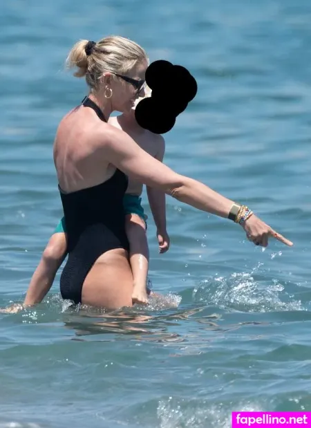 Vogue Williams OnlyFans Thumbnail #VStP2grUZ8