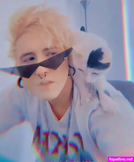 Voidmellon OnlyFans Thumbnail #CBtiOtAHa4