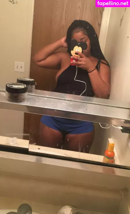 Volaprettykitty OnlyFans Thumbnail #cKdbr8eJm3