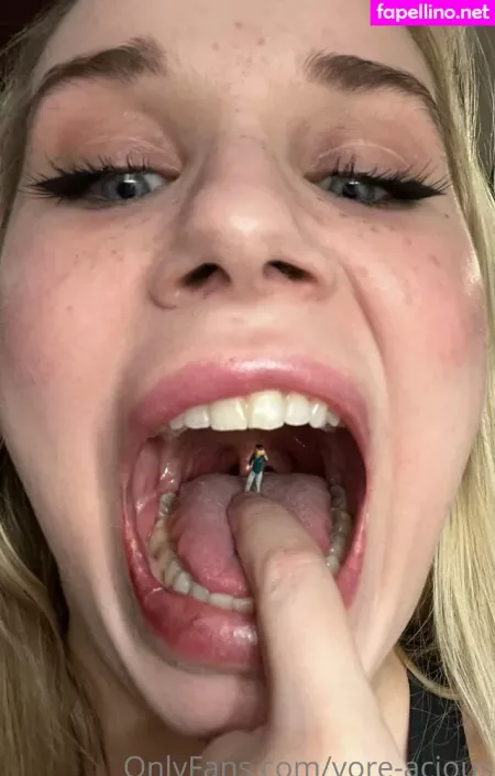 Vore Acious Clips OnlyFans Thumbnail #cCf2IiFq85