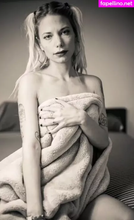 Voyeur Dolls OnlyFans Thumbnail #nzPuPwhtMV