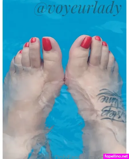 Voyeurlady OnlyFans Thumbnail #qRdx8M4LUN