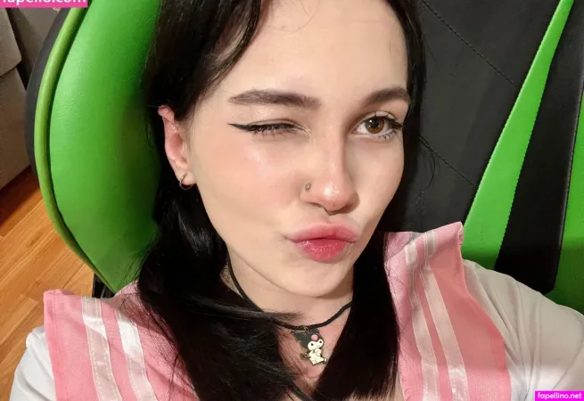 Vrchan OnlyFans Thumbnail #zsh4QraDdy