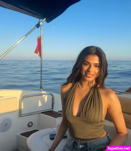 Vritika Parekh OnlyFans Thumbnail #dI4Mch3BLz