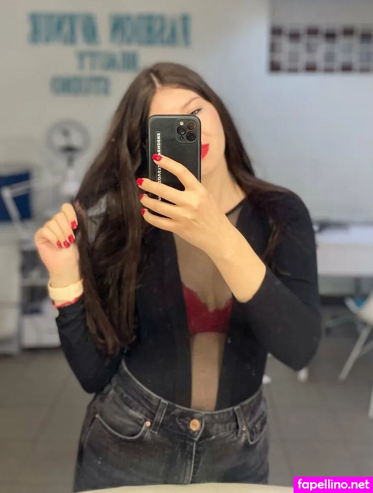 vvvika, vvvika.brows Nude Leaked OnlyFans Photo #5BNDVO4MCv