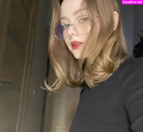 Vwemor OnlyFans Thumbnail #AcPlfB3OgM