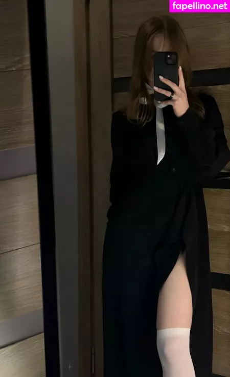 Vwemor OnlyFans Thumbnail #DjPnGFMEv9