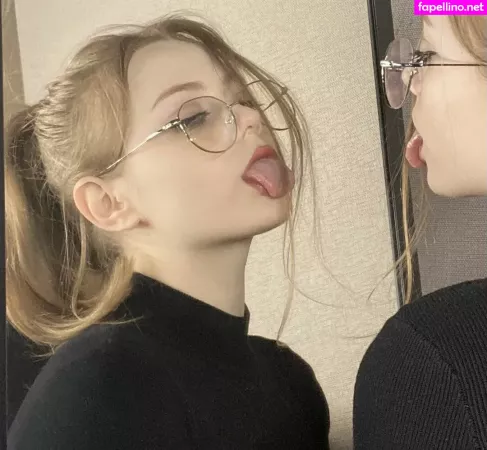 Vwemor OnlyFans Thumbnail #I1xoU9Pe0D