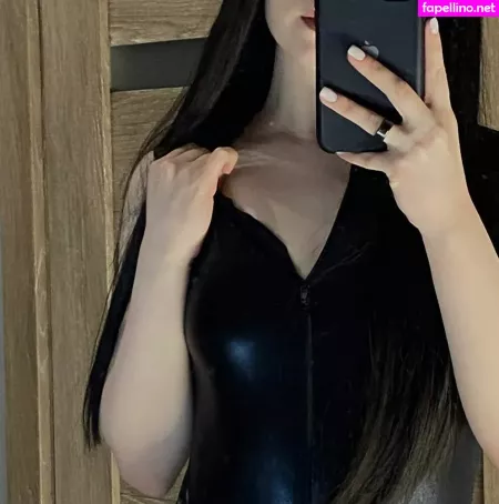 Vwemor OnlyFans Thumbnail #Z4Q9SheItr