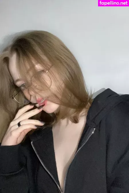 Vwemor OnlyFans Thumbnail #qCUhI6xBw0