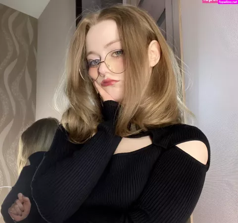 Vwemor OnlyFans Thumbnail #z0sZE9dVXc