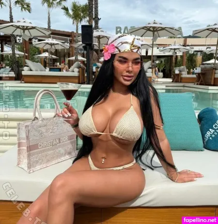 Vxaxna OnlyFans Thumbnail #BOu1EmG6nF