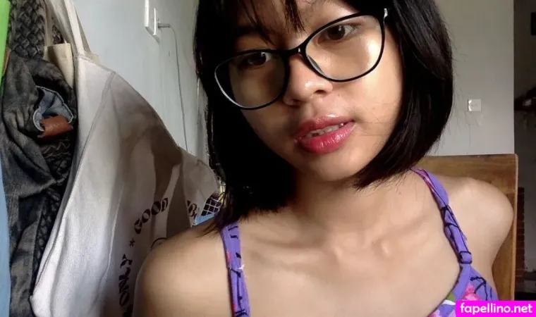 Vxilzie OnlyFans Thumbnail #U6pugFiFeQ