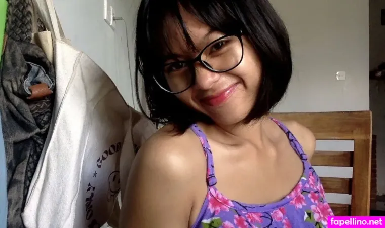 Vxilzie OnlyFans Thumbnail #bYV5rP7uMr