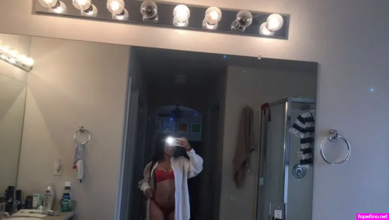 Vy Tran OnlyFans Thumbnail #UIOfjZBafx